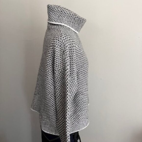 Christian Soriano white and black Turtle neck sweater size Medium - Picture 3 of 5